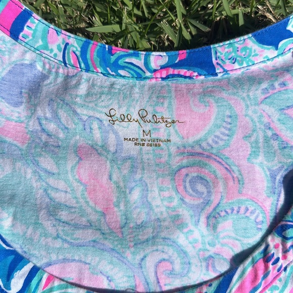 Lilly Pulitzer dress, 100 percent cotton,in excellent condition. - Picture 3 of 3